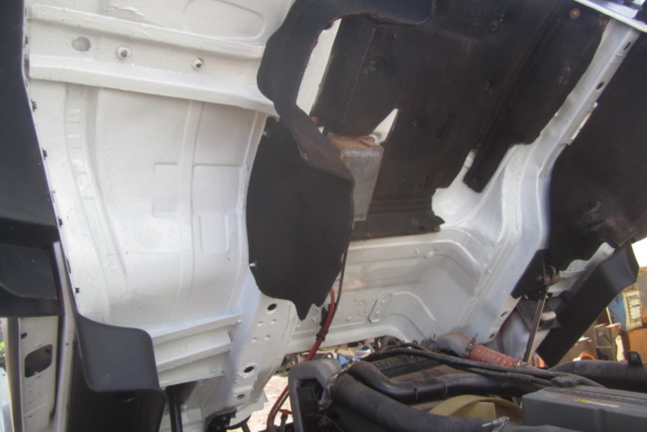 Volkswagen 31-330 E Constellation 6x4 - 14/15 15
