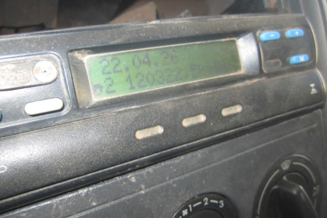Volkswagen 31-330 E Constellation 6x4 - 14/15 19