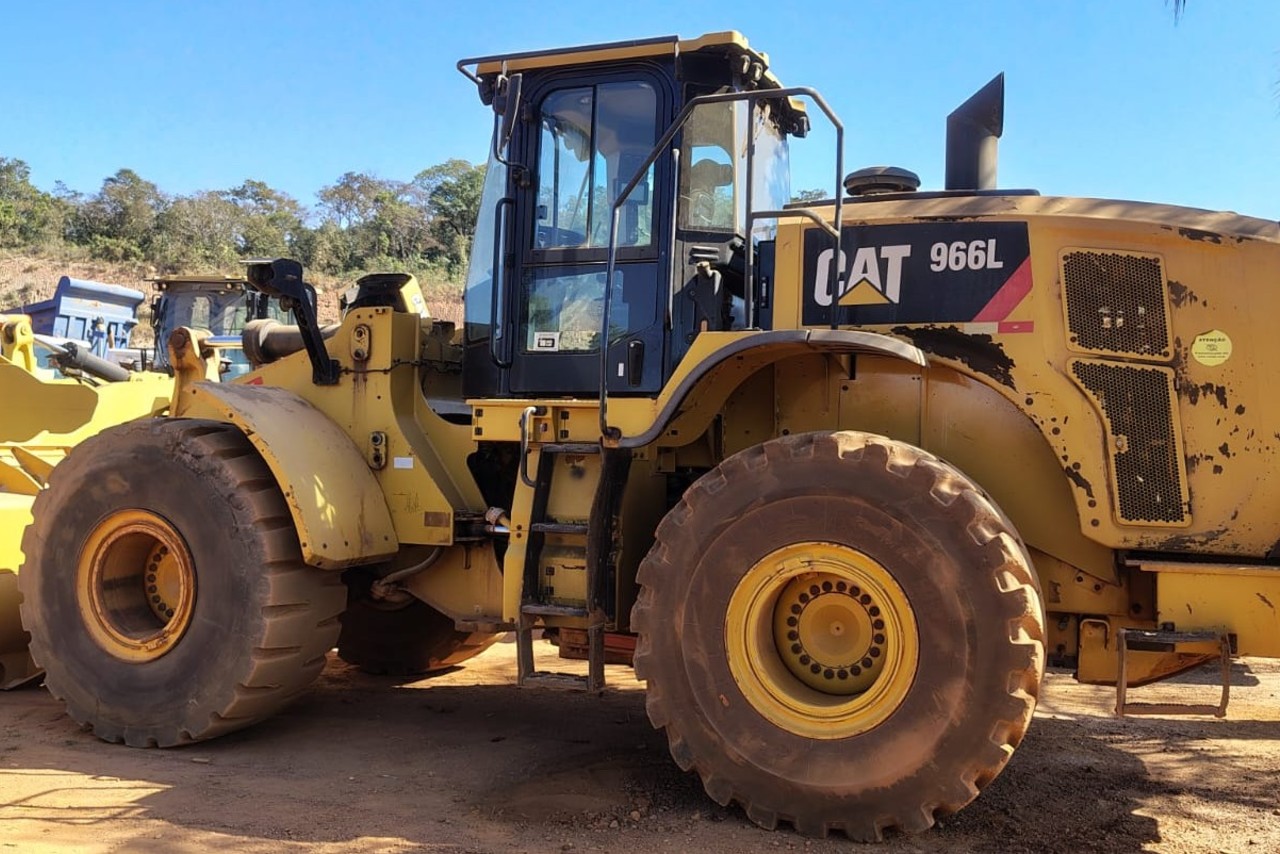 Caterpillar  966L - 18/18 2
