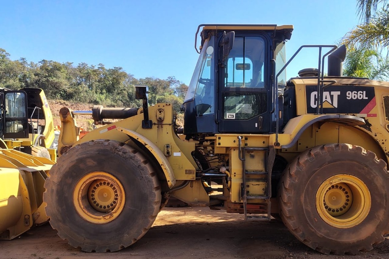 Caterpillar  966L - 18/18 3