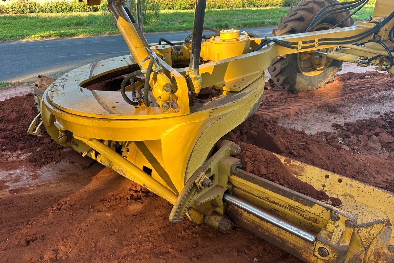 Caterpillar 120K - 09/09 11