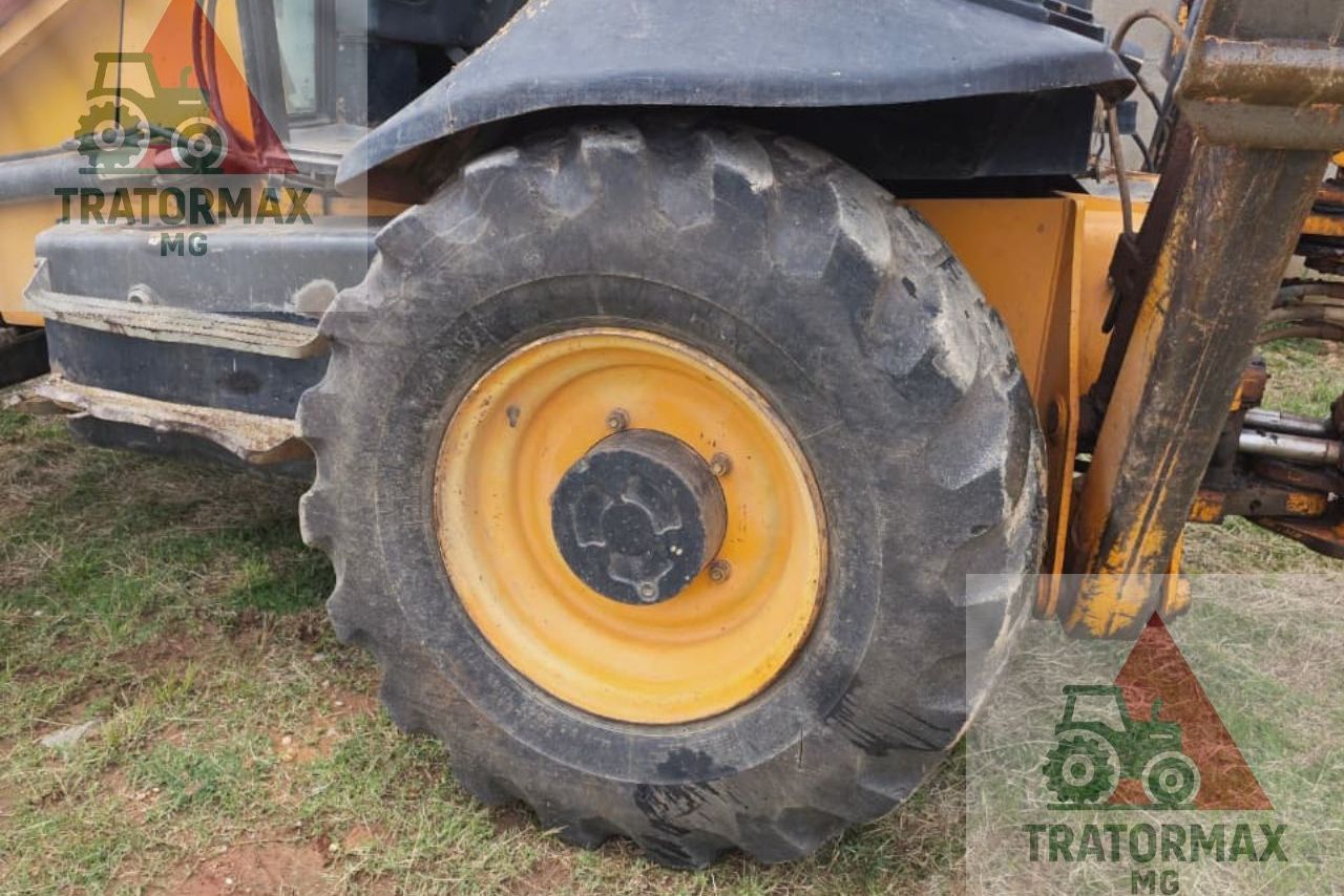 JCB 3C - 11/11 3