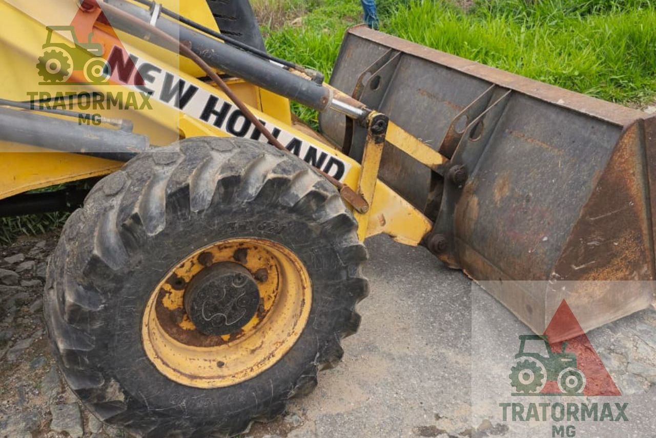New Holland B90B - 11/11 6