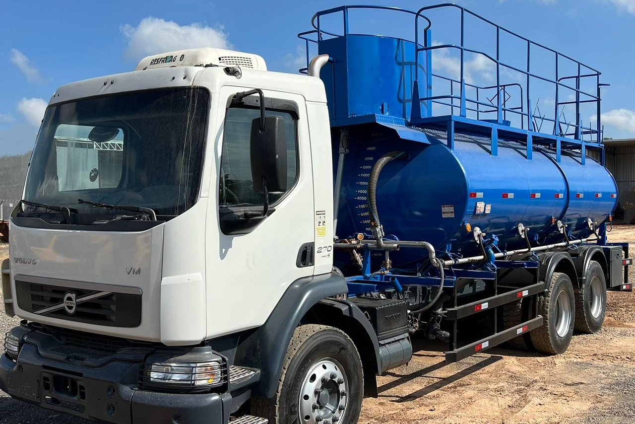 Volvo VM 270 - 13/13 7