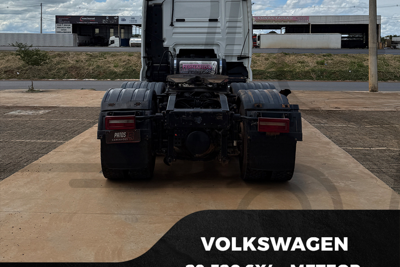 Volkswagen 29-520 6x4 Meteor - 22/23 11