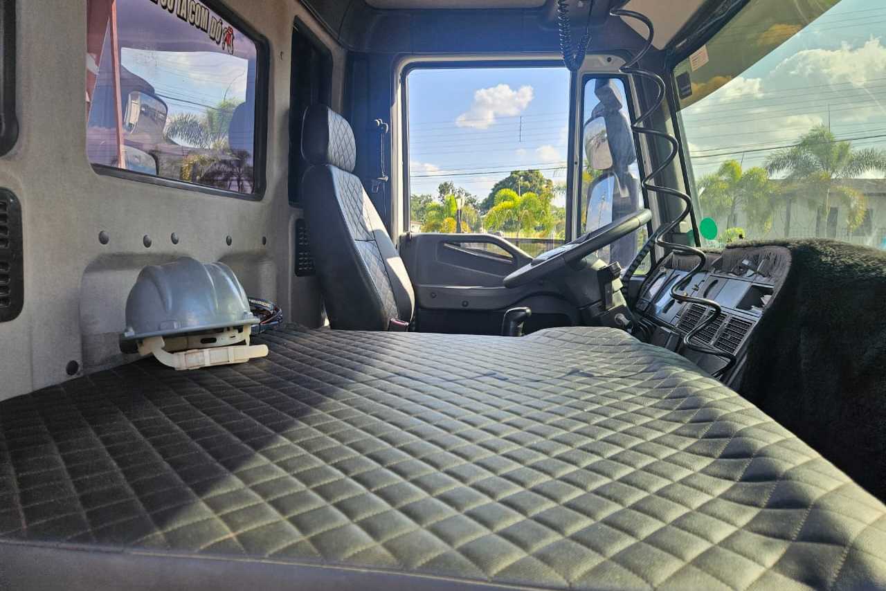 Iveco Tector 260 e30 - 22/23 3