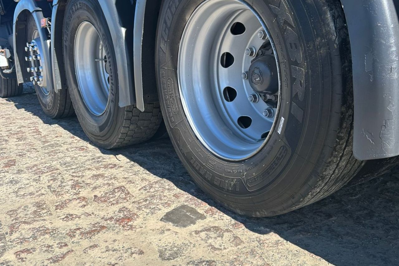 Scania 440 - 18/18 15