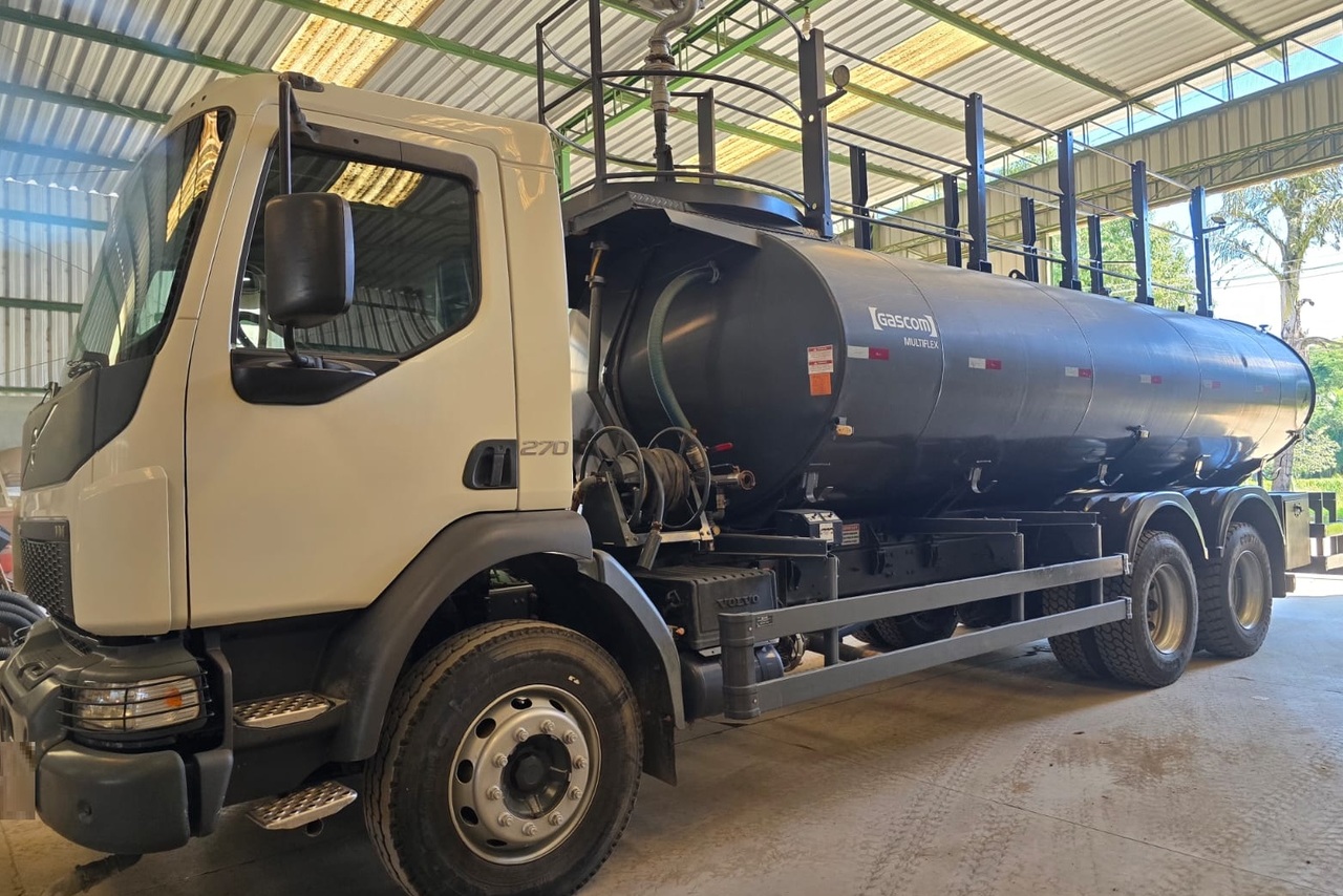 Volvo VM 270 - 21/21 9
