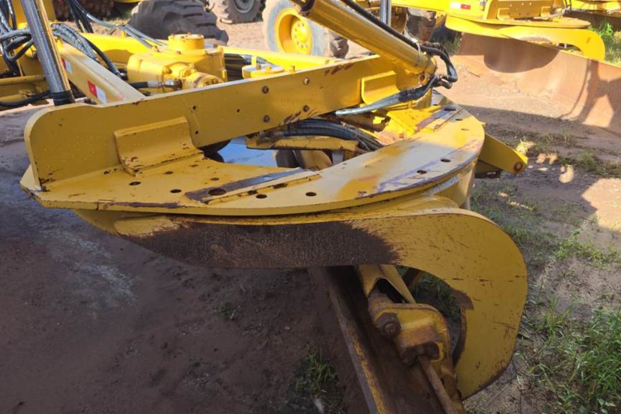 Caterpillar 140K - 18/18 9