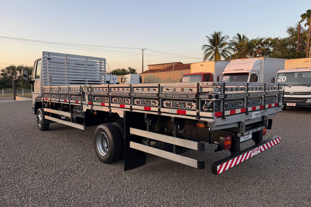 Ford Cargo1119 - 17/17 6
