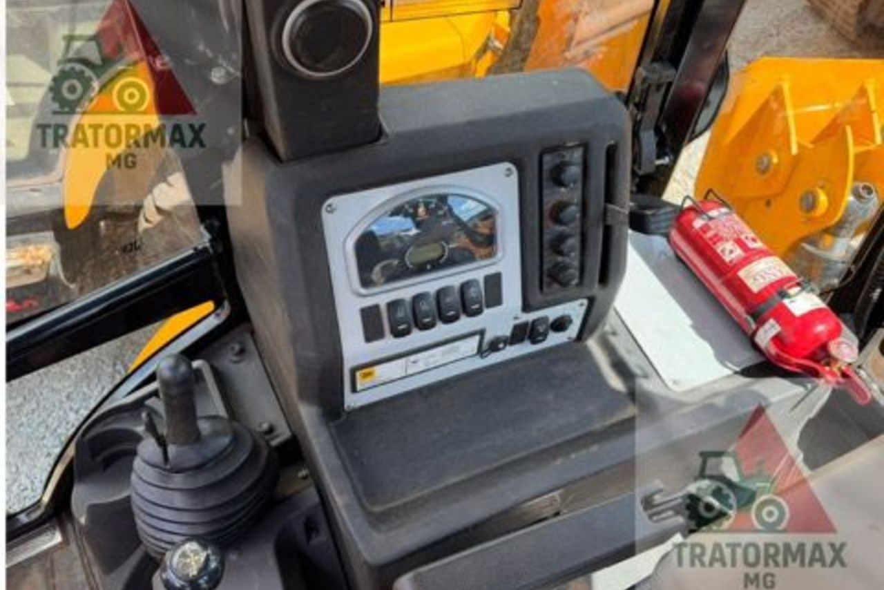 JCB 3CX - 22/22 4