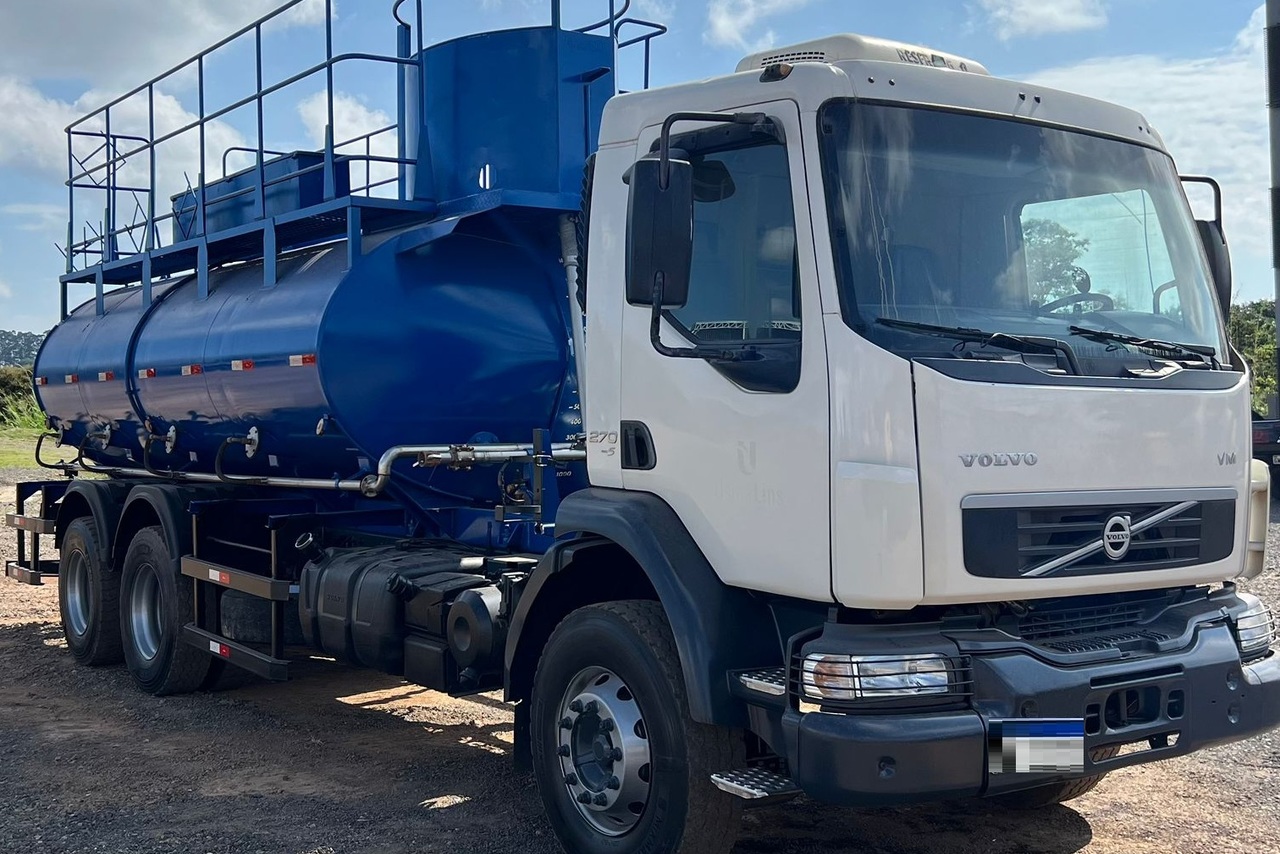 Volvo VM 270 - 13/13 9