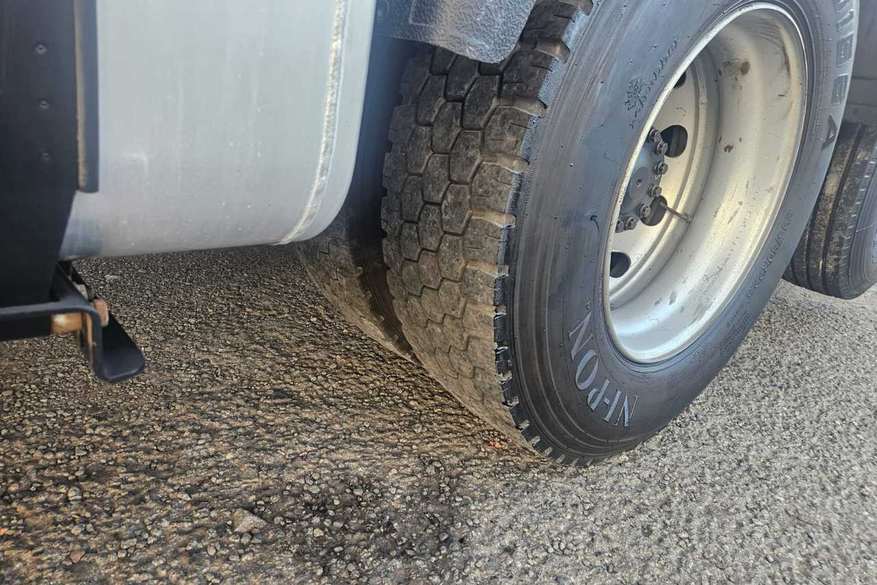 Volkswagen 28-480 6x2 Meteor - 23/24 18