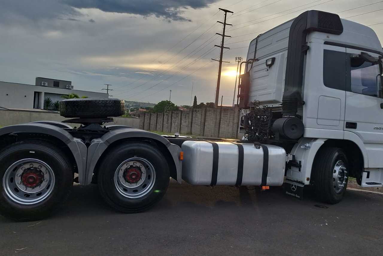 Mercedes Benz Actros 2651 - 17/18 2