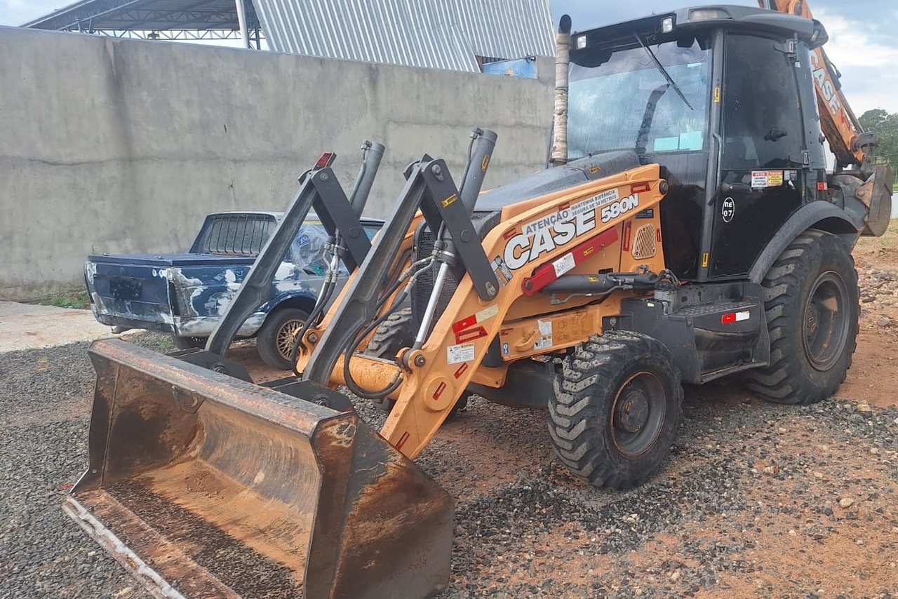 Case 580N - 20/20 2