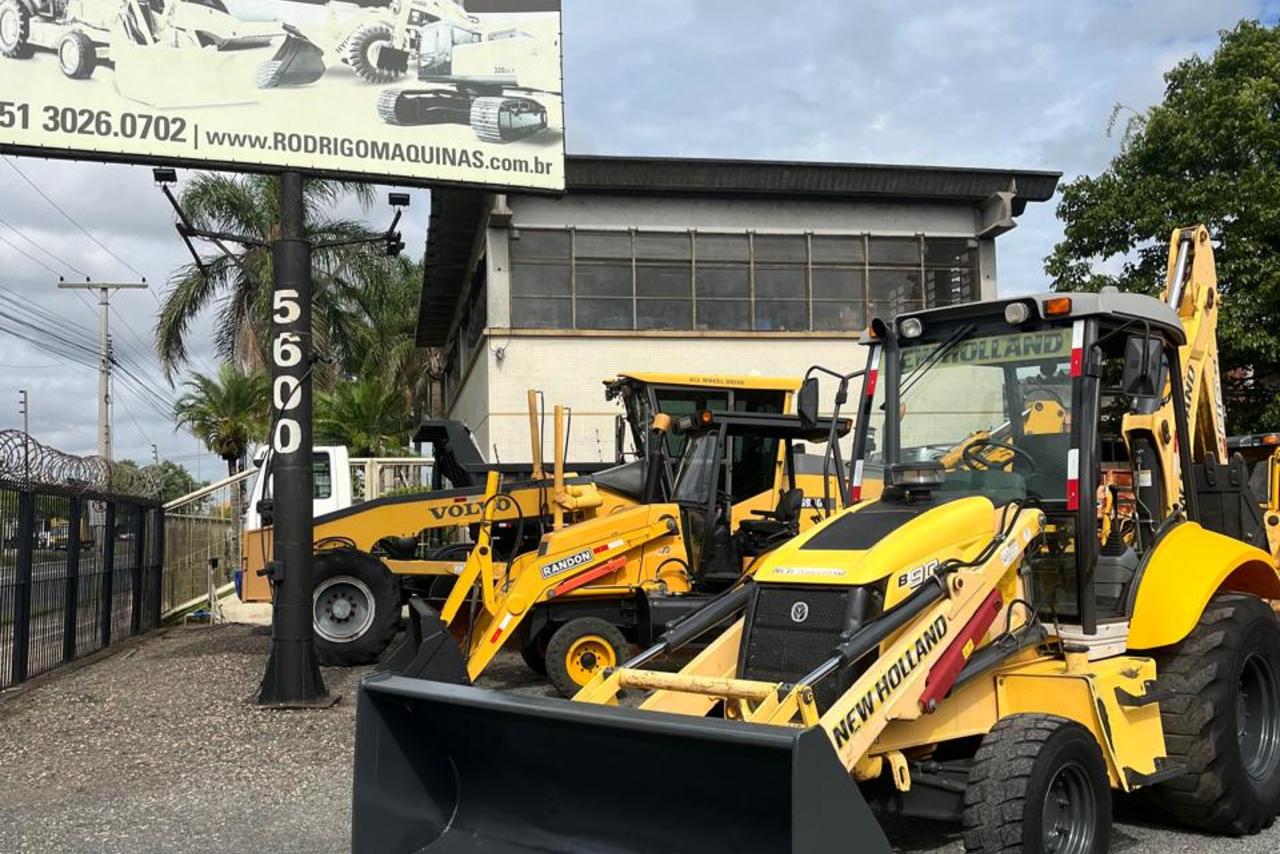 New Holland B90B - 14/14 3