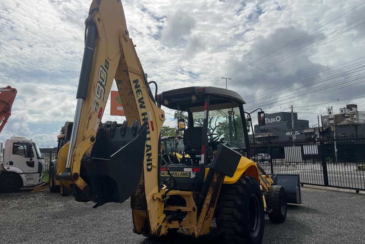New Holland B90B - 14/14 10
