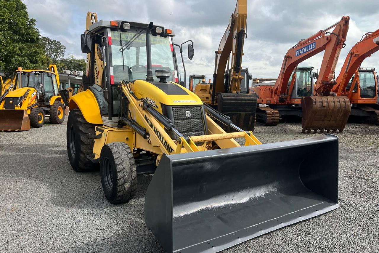 New Holland B90B - 14/14 18