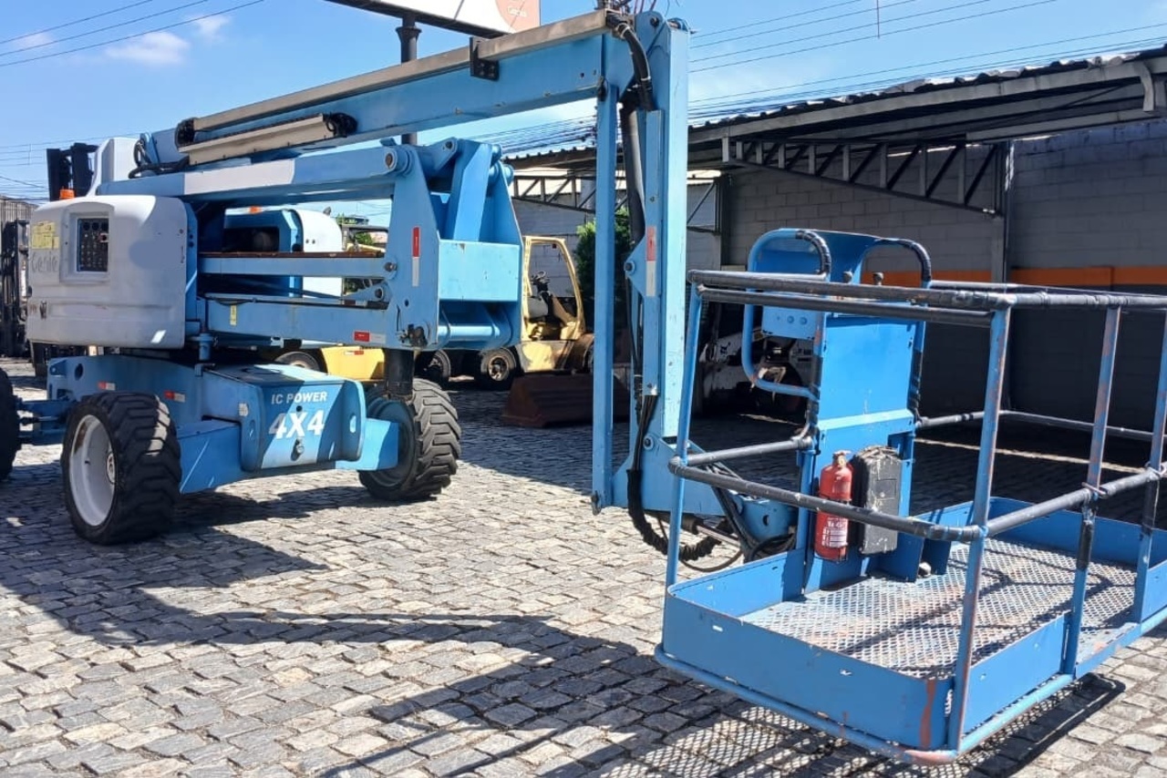 Genie  Z-60/34 - 12/12 4