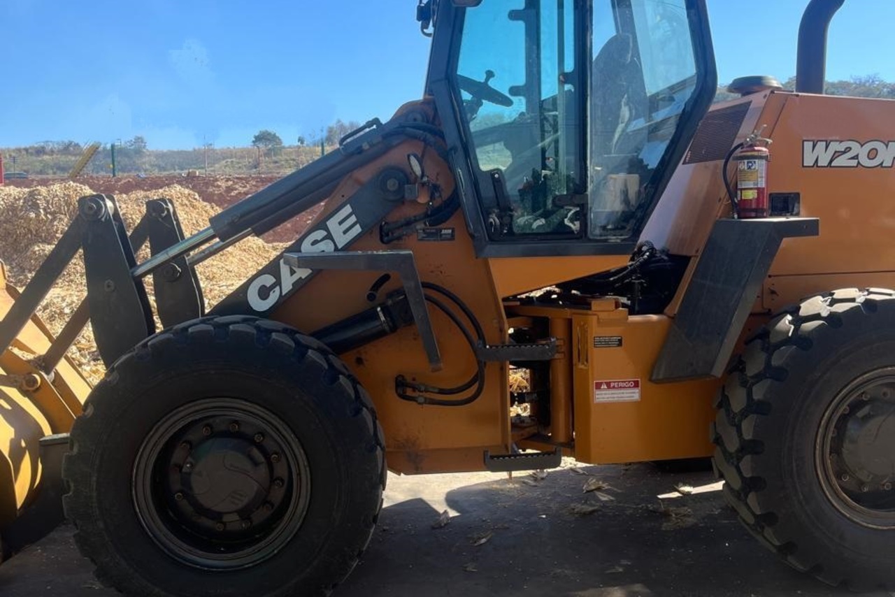 Case W20F - 22/22 7