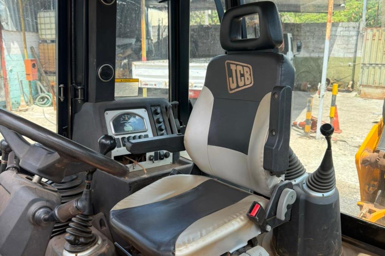 JCB 3CX - 23/23 4