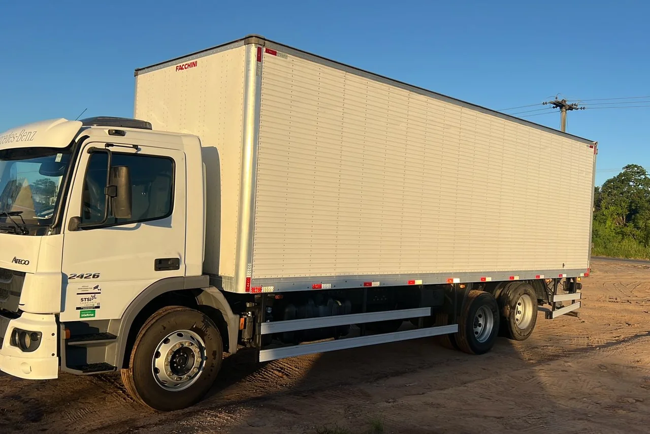 Mercedes Benz Atego 2426 - 20/21 3