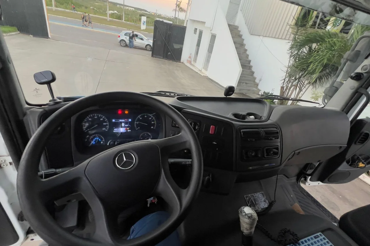 Mercedes Benz Atego 2426 - 20/21 4