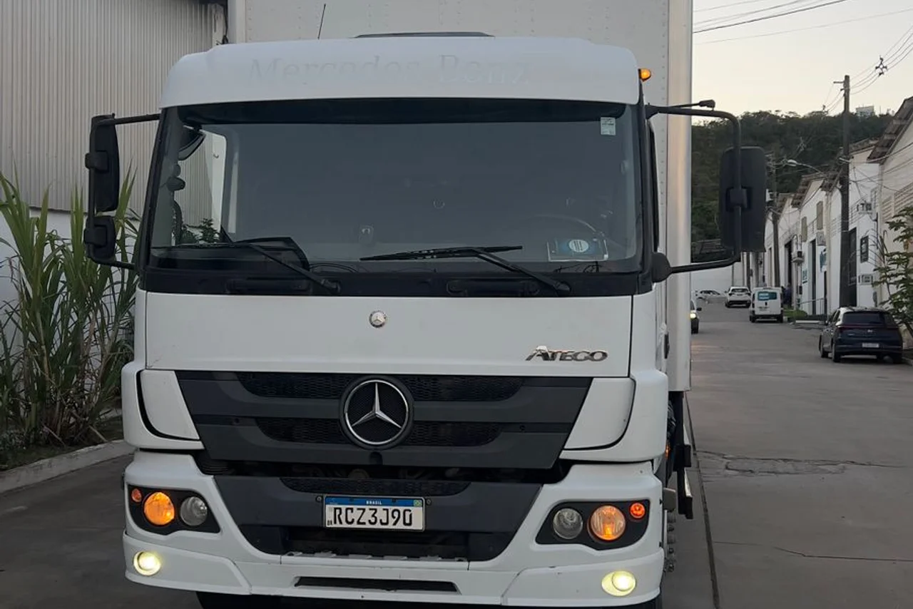 Mercedes Benz Atego 2426 - 20/21 8