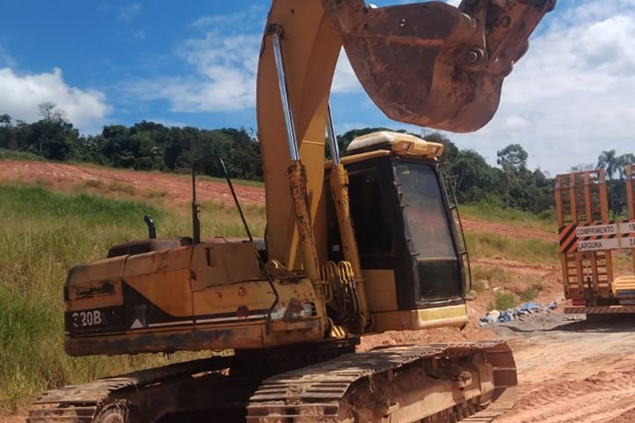 Caterpillar  320 - 98/98 3