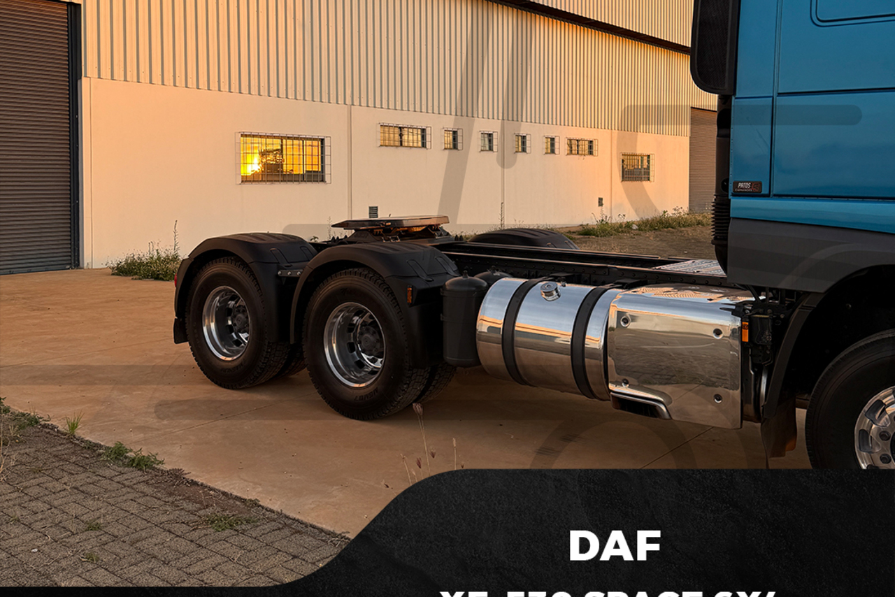 DAF XF 530  - 22/22 8