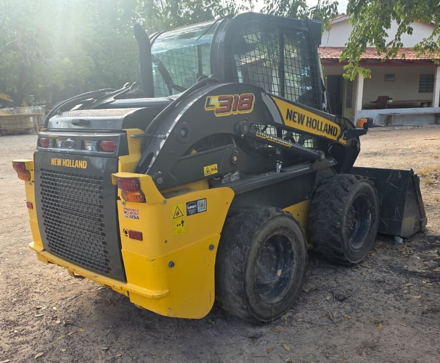 New Holland  L 318 - 23/23 3