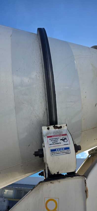 Volkswagen 26-260 E Constel. 6x4 - 23/23 3