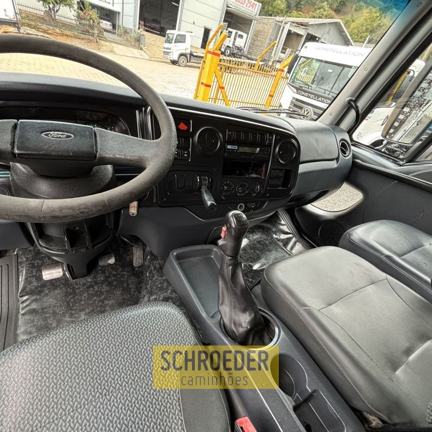 Ford Cargo1317 - 12 4