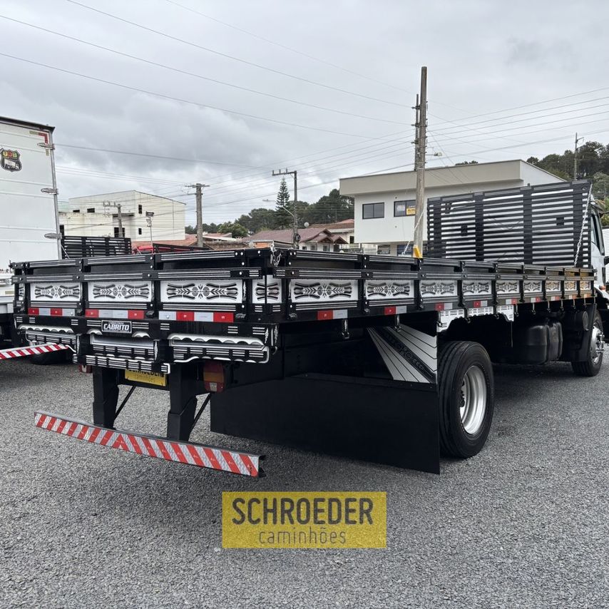 Ford Cargo1317 - 12 8