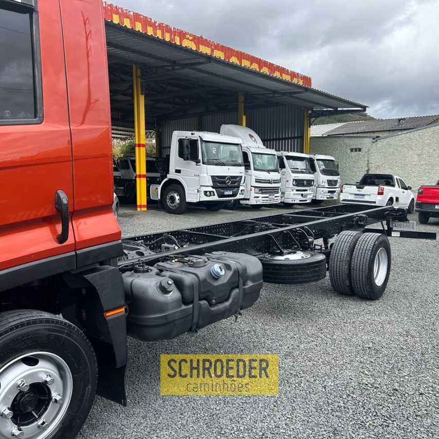Volkswagen 11-180 Delivery  - 18 7