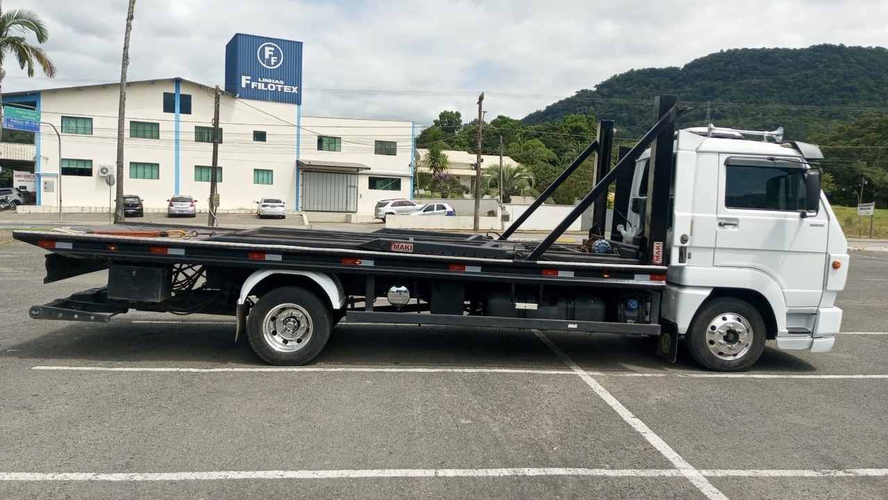 Volkswagen 8 160 - 16/16 10