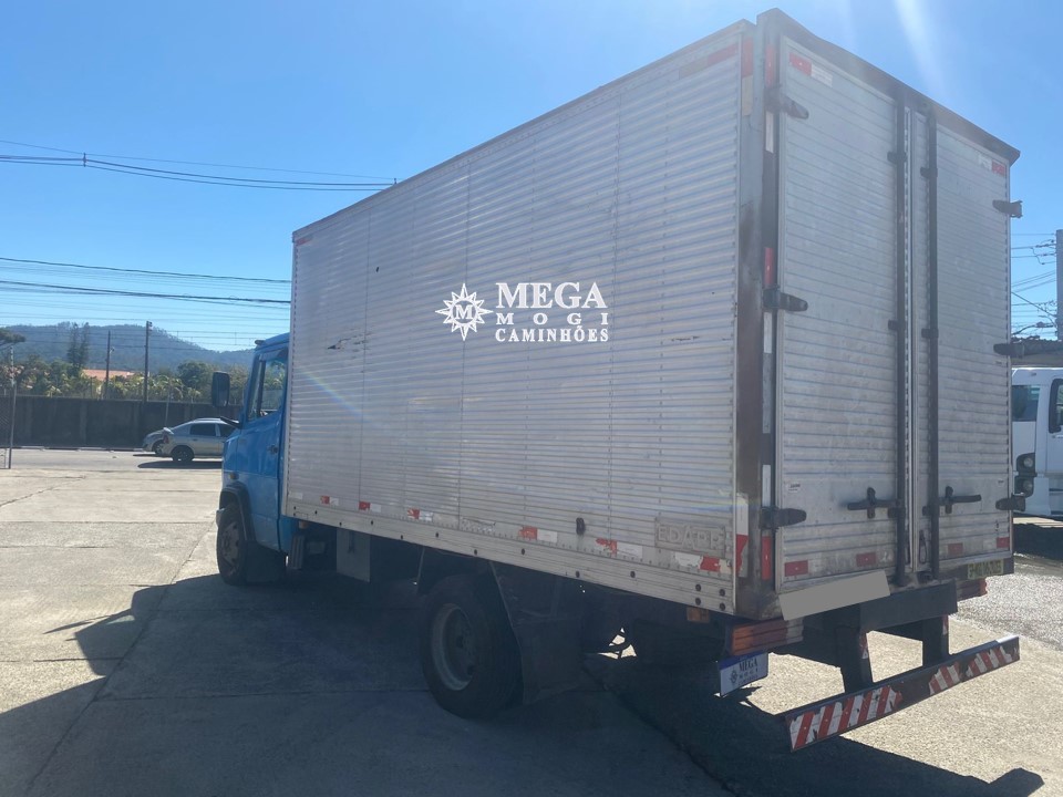 Mercedes Benz MB 710 - 02/02 8