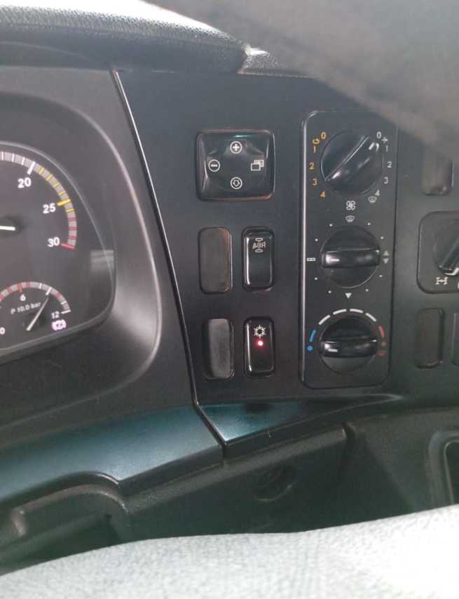 Mercedes Benz Atego 2730 - 19/20 12