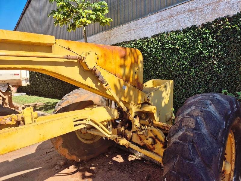 Caterpillar 140B - 84/84 9