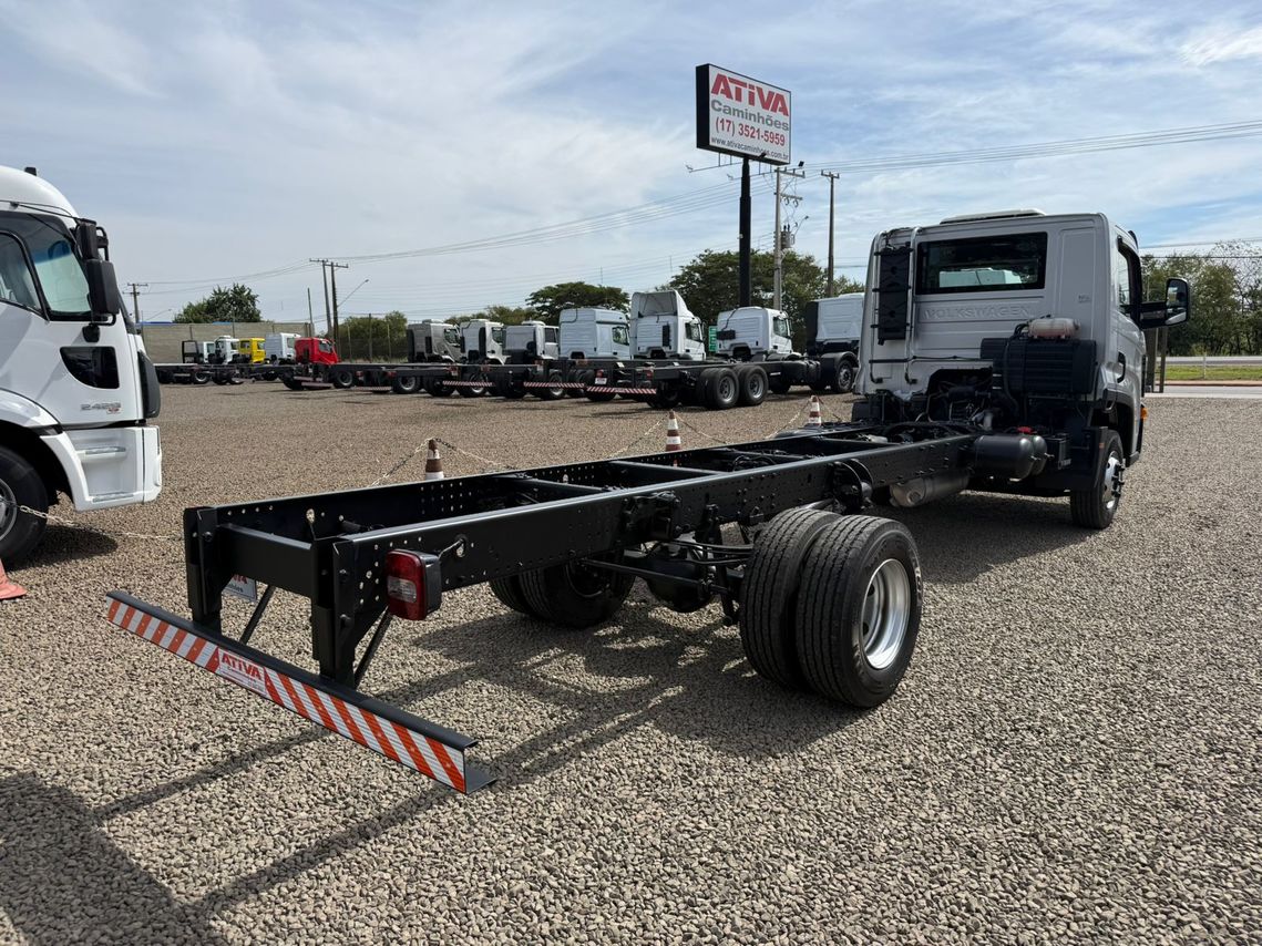 Volkswagen 11-180 Delivery  - 22/23 4