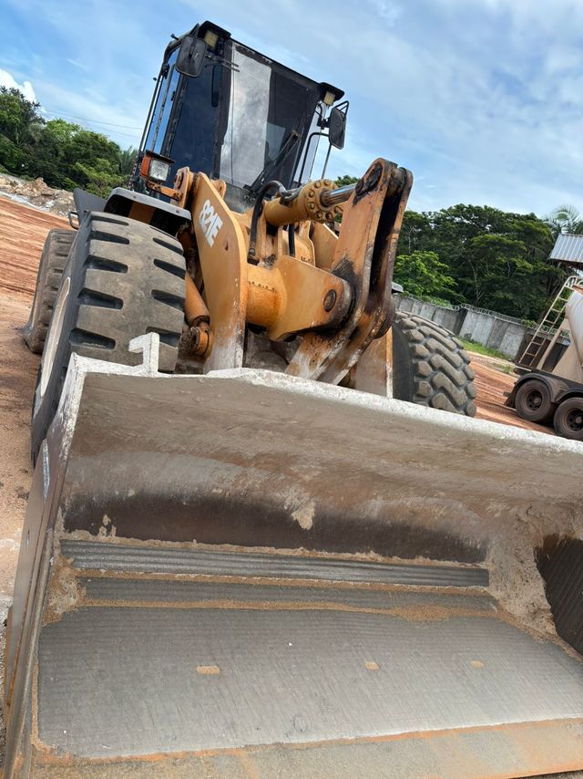 Case 821E - 20/08 7