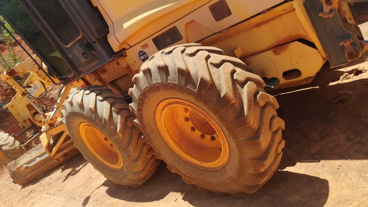 New Holland RG 170B - 09/09 4