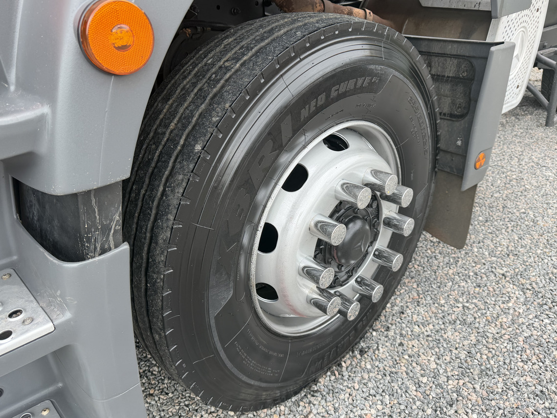 Mercedes Benz Axor 1933 - 11/12 11