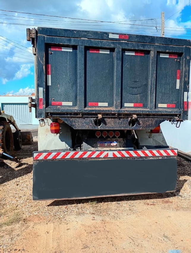 Ford Cargo4331 - 04/04 6