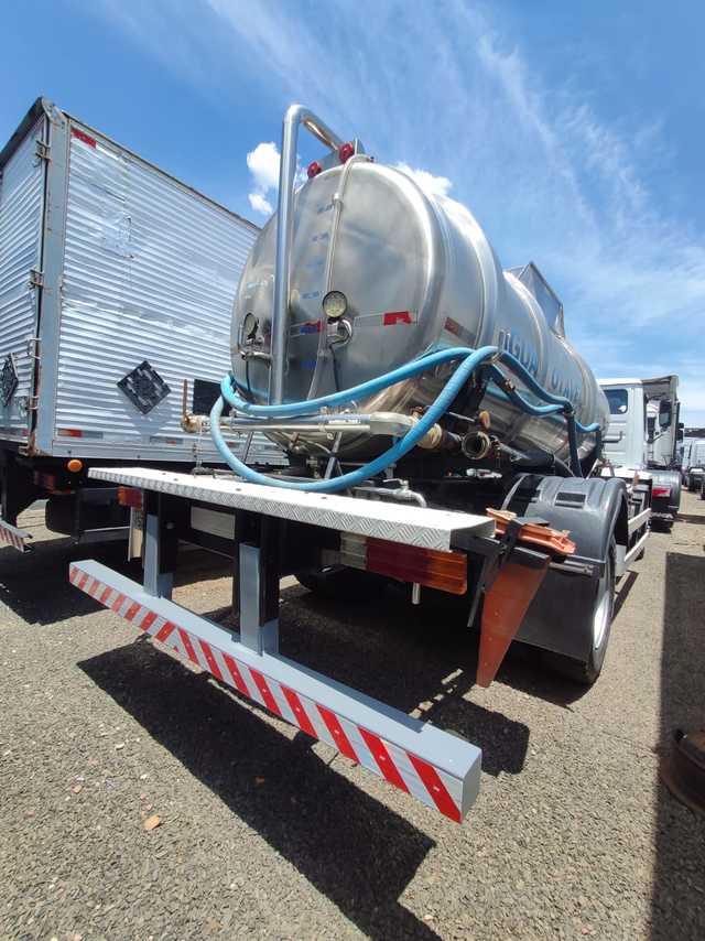 Mercedes Benz MB 1718 - 11/12 3