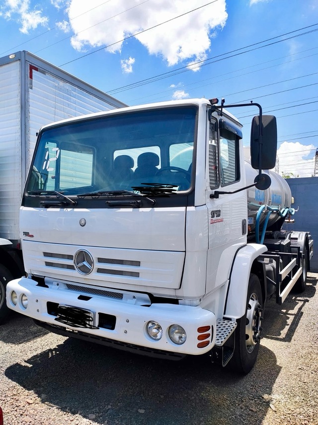 Mercedes Benz MB 1718 - 11/12 5