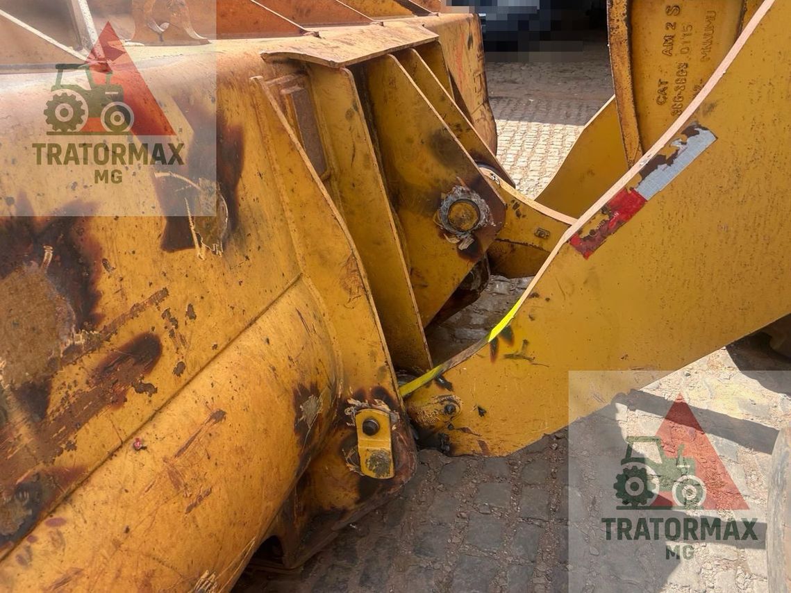 Caterpillar  966L - 21/21 7