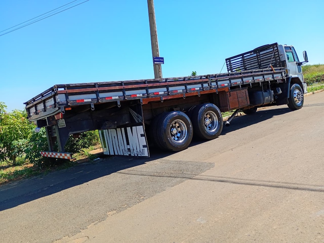 Ford Cargo2428 - 08/09 8