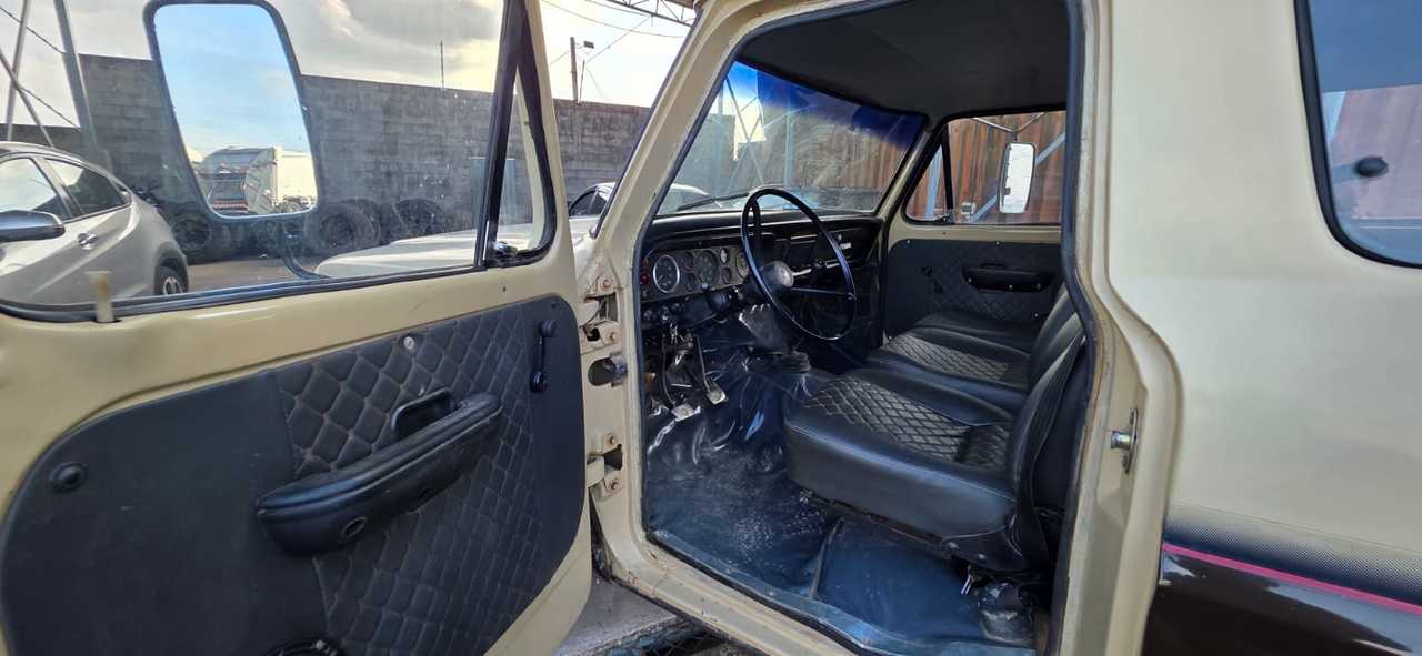 Ford F4000 - 79/79 14