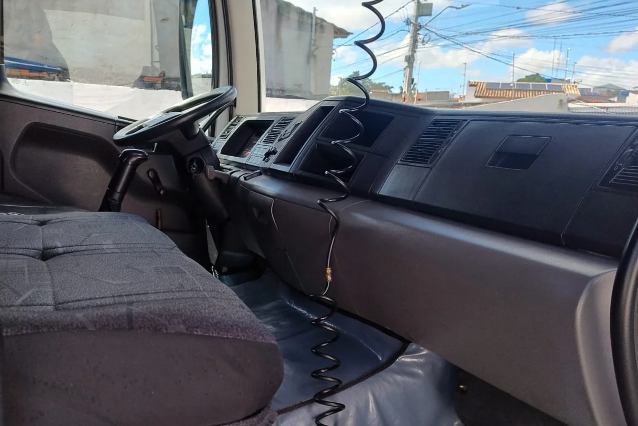 Volkswagen 17-190 E Constellation - 20/21 6